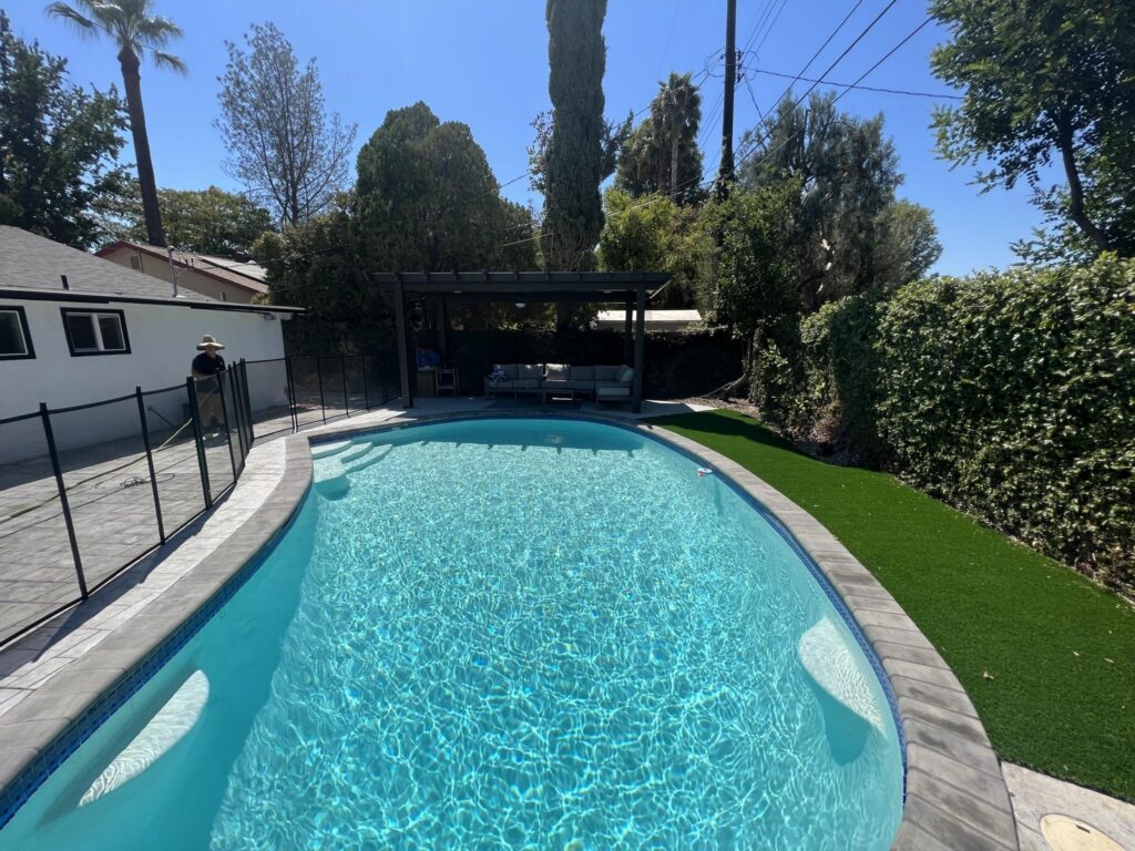 custom pool LA