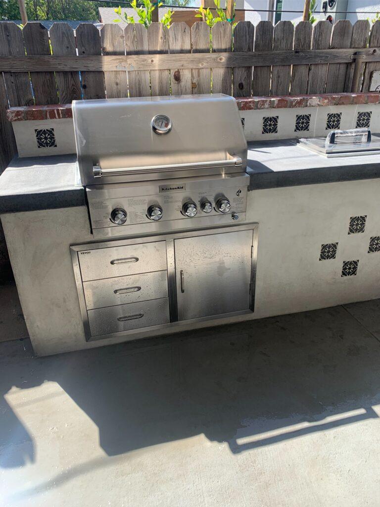 Outdoor kitchen - Line of Art Construction, Los Angeles