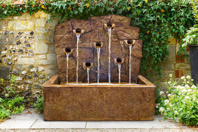 7 Spout Water Fountain Wall