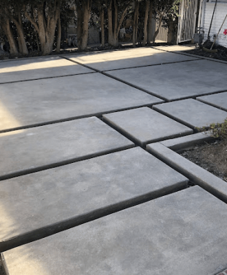 Patio & Decks with Turf serving in Los Angels